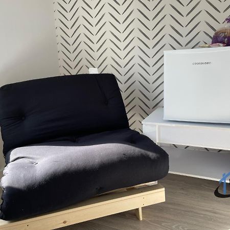 Acaster House, X4 Rooms With En-Suites X1 Room Private Bathroom, Street Parking, Close To Train Station Кетеринг Экстерьер фото